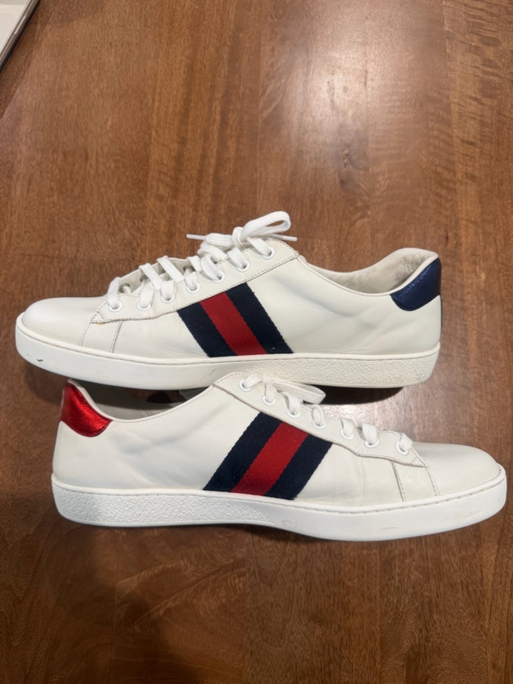 Gucci White Leather Low-Top Sneakers with Gold 'LOVED' Patch and Red & Navy Web - Picture 3 of 11